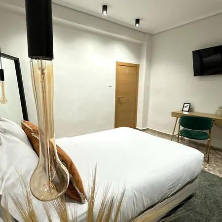 Valencia, Netflix, 4 Mins Walk To The * Валенсия