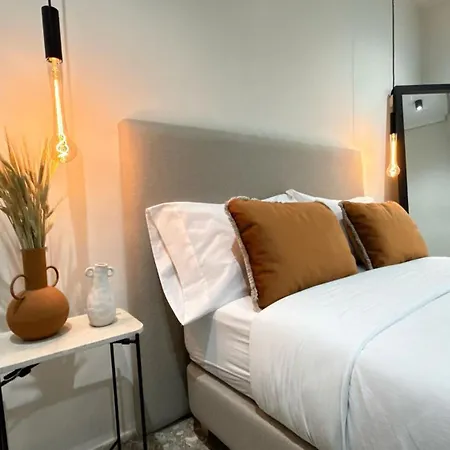 Valencia, Netflix, 4 Mins Walk To The * Валенсия