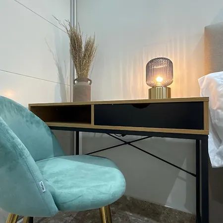 Valencia, Netflix, 4 Mins Walk To The * Валенсия