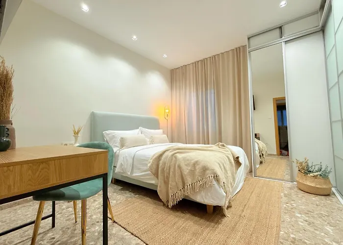 Pansiyon Valencia, Netflix, 4 Mins Walk To The Valensiya