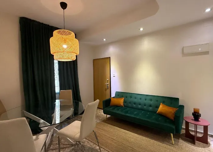 Valencia, Netflix, 4 Mins Walk To The * Valensiya